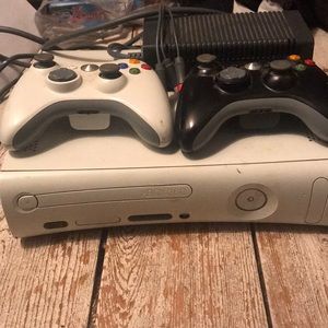 Xbox 360 plus 2 controllers
